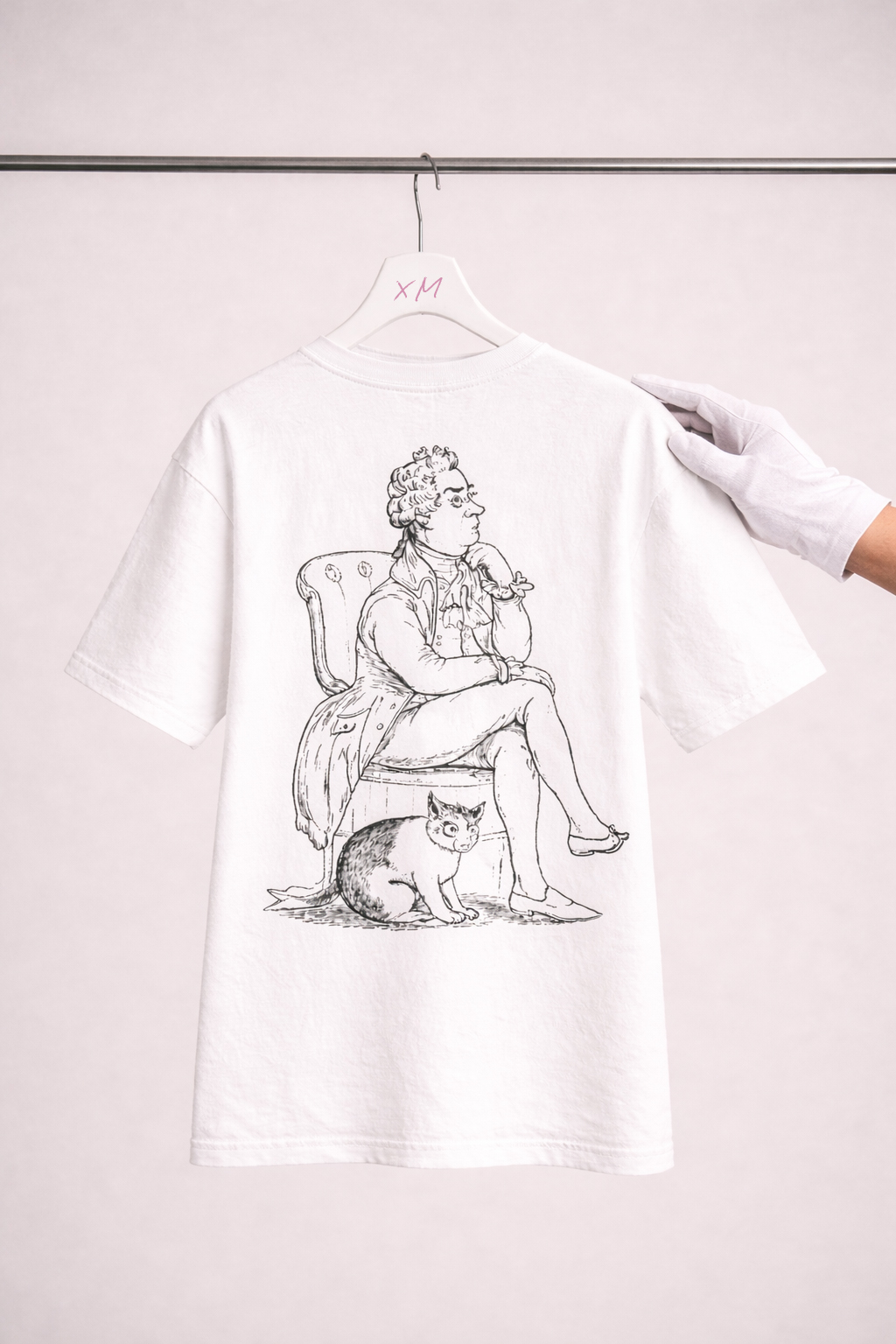 Oversized t-shirt Not Quite Convinced